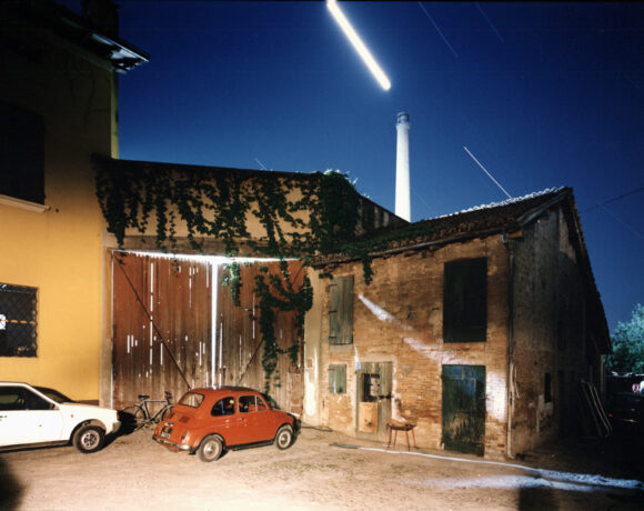 Olivo Barbieri, dalla serie “Cavriago”, 1991, ph. courtesy Associazione Linea di Confine per la Fotografia Contemporanea